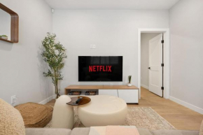 The Lakeshore Passage with a King Size Bed with a 50inch TV